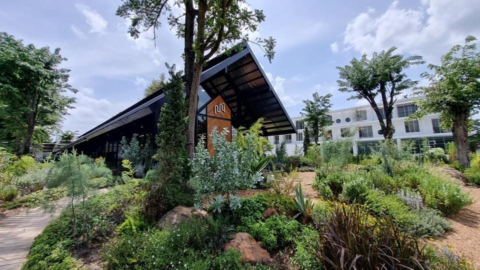 Punn Hotel Korat Nakhonratchasima Exteriör bild